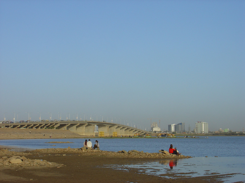 "Chinese Bridge" over the White Nile