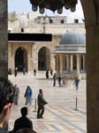 022_Aleppo_Great_Mosque_by_Peter_Bennett_IMG_3001