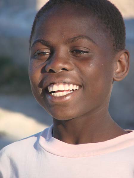 DSC06141 portrait Ilha do Mozambique kids on the street by Peter Bennett